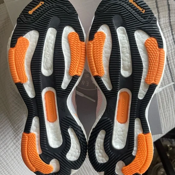 NIB. Adidas Women's Solar Glide 5 White/Silver/ Lite Pink Size 9 - Picture 12 of 14